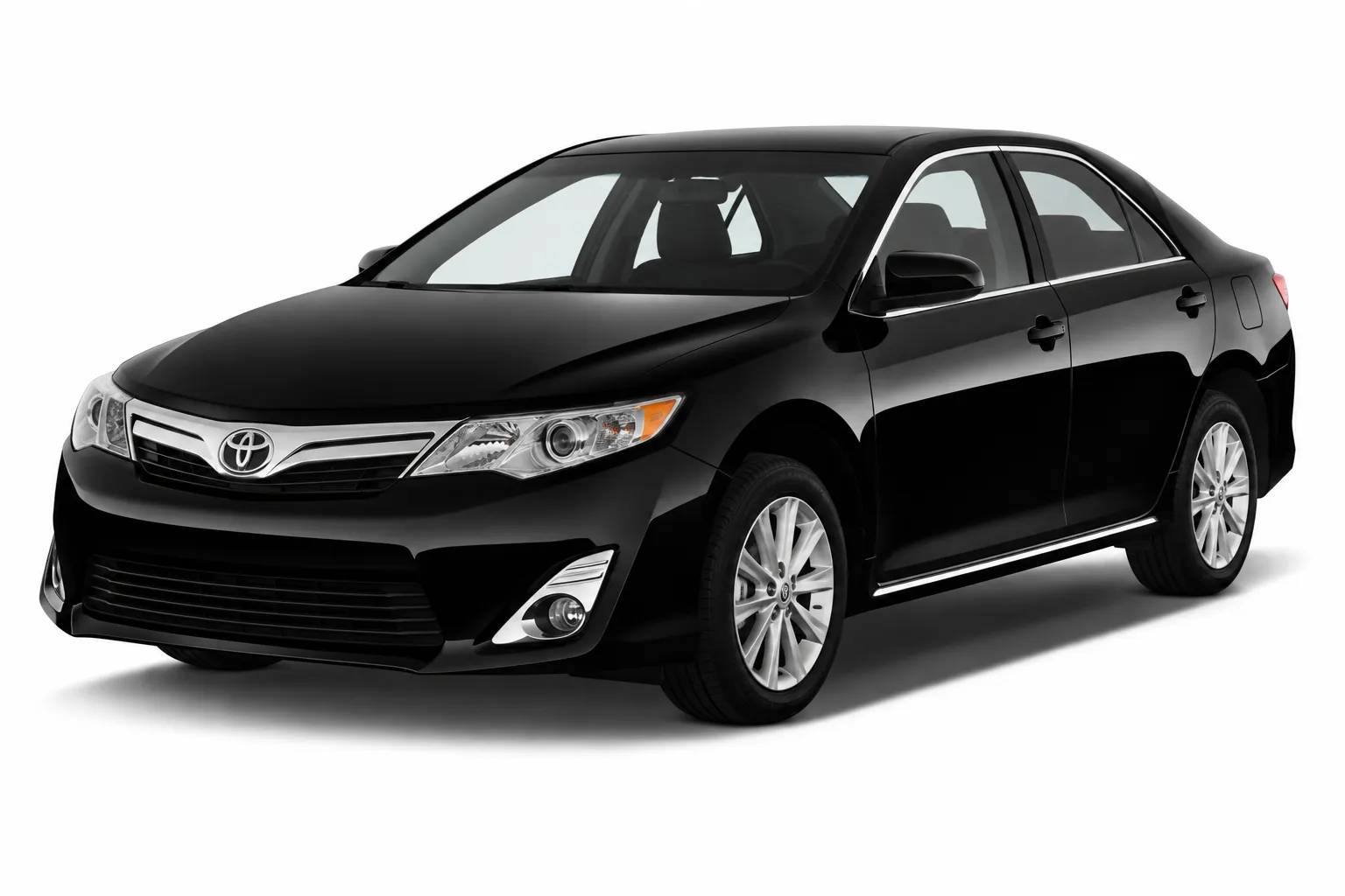 Аренда Toyota Camry 2014 в Бишкеке — Autotravel